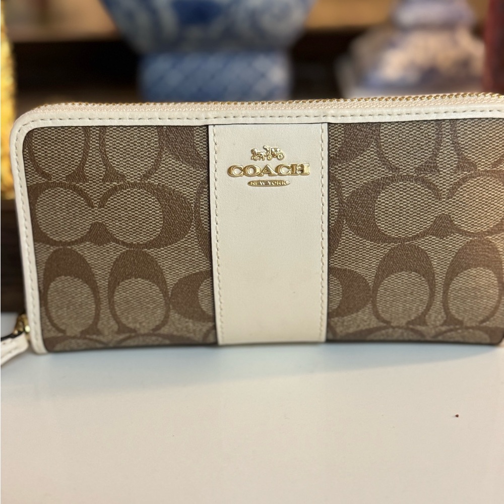 🤍🤎 COACH SIGNATURE COATED CANVAD AND LEATHER WALLET! - Picture 4 of 10